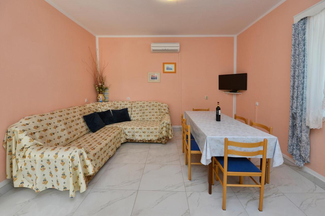פורץ Apartments Ella מראה חיצוני תמונה
