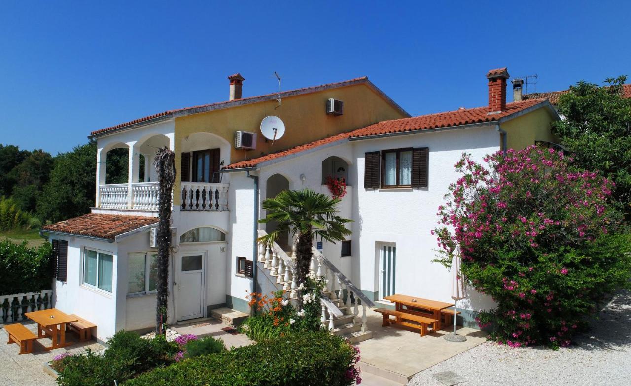פורץ Apartments Ella מראה חיצוני תמונה