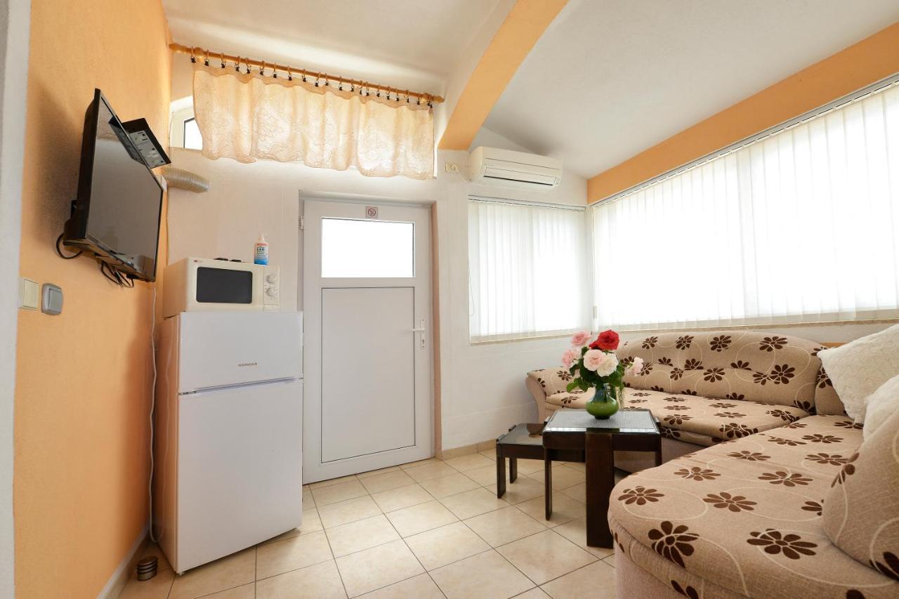 פורץ Apartments Ella מראה חיצוני תמונה