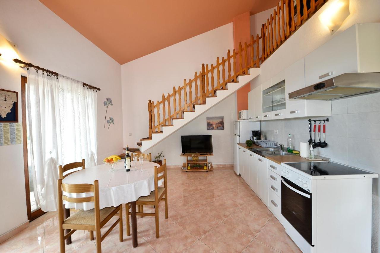 פורץ Apartments Ella מראה חיצוני תמונה
