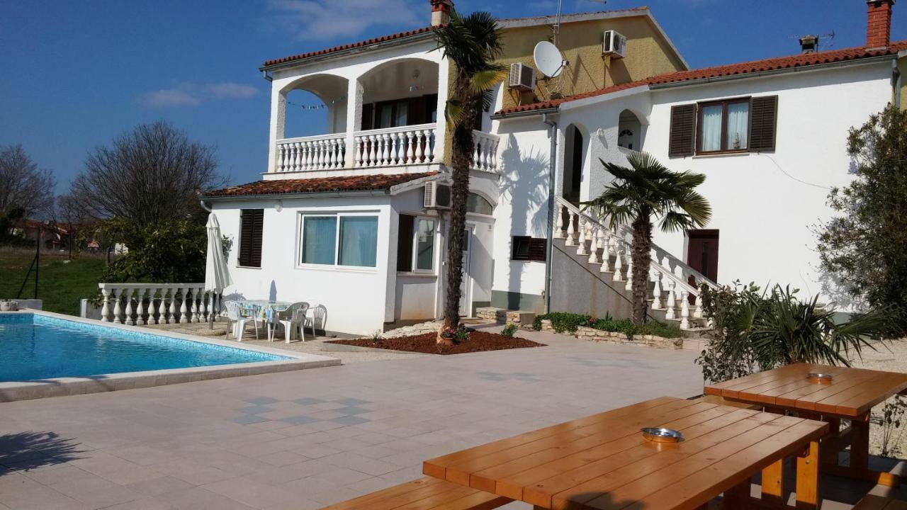 פורץ Apartments Ella מראה חיצוני תמונה